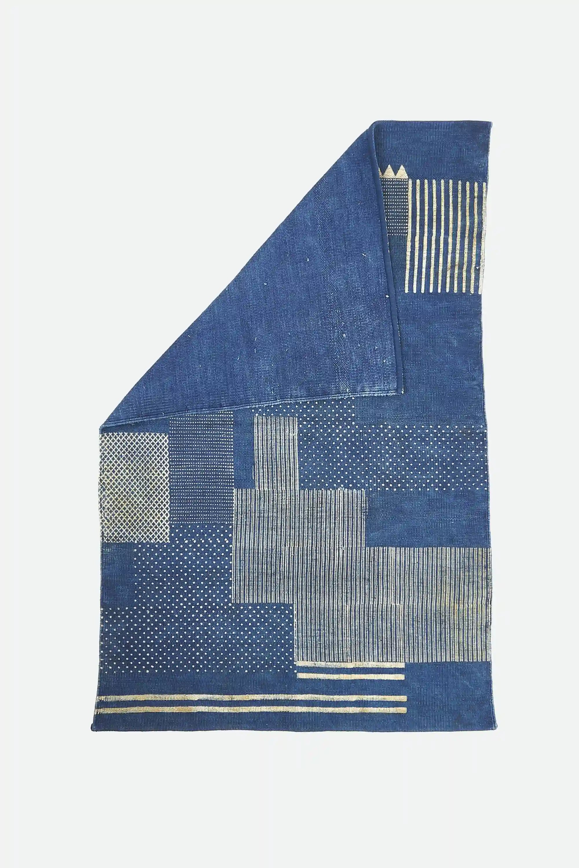 Folded indigo rung