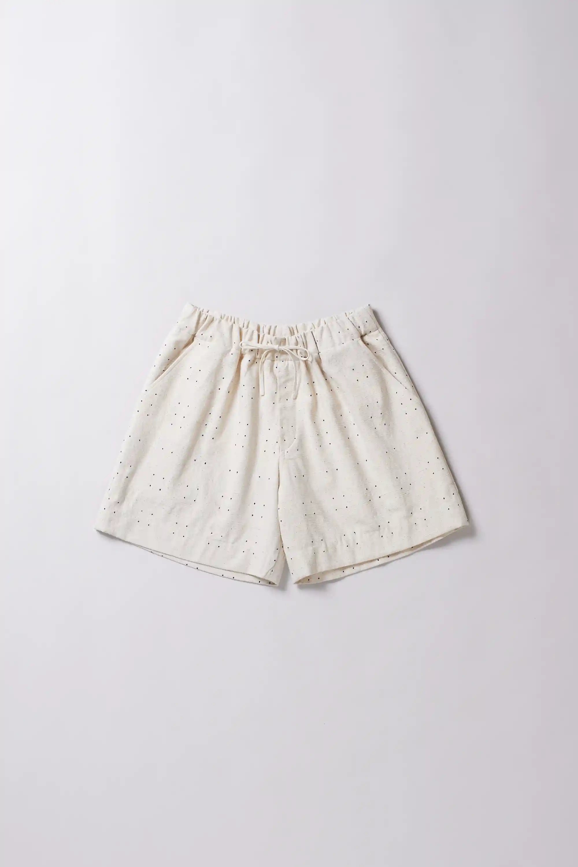 Tangaliya ecru shorts 