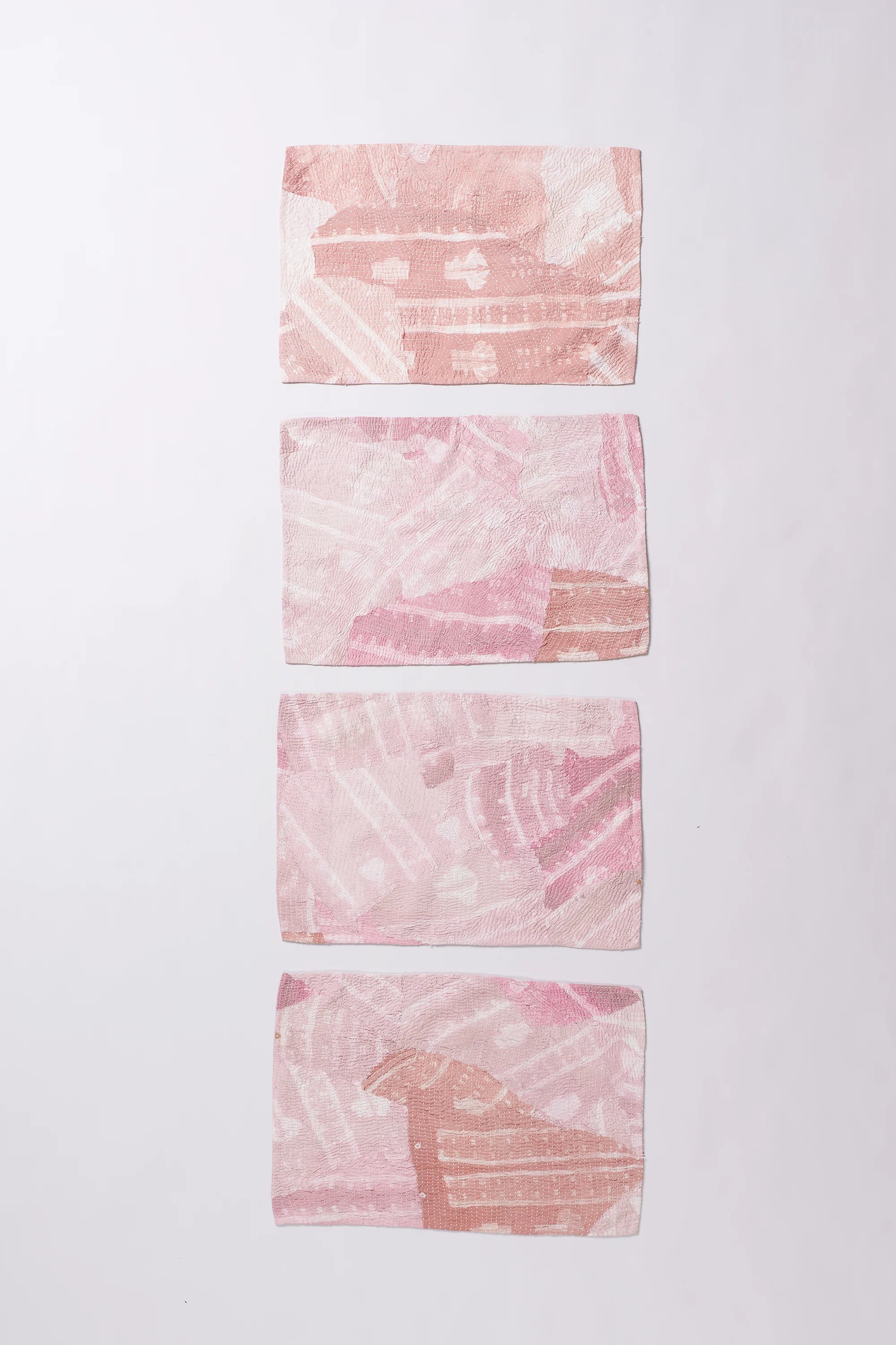 Chalk pink handcrafted kantha placemat