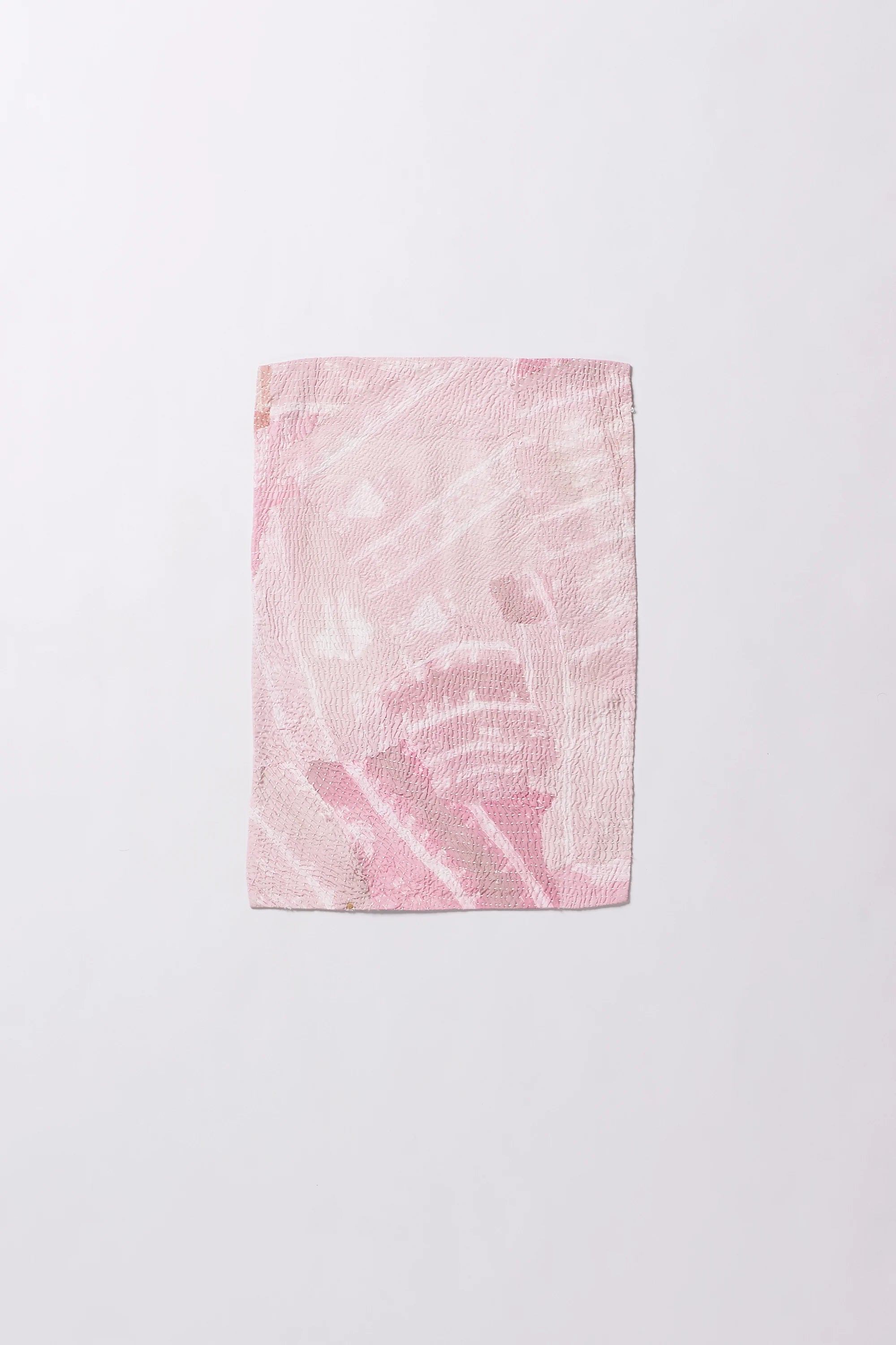 Chalk pink handcrafted kantha placemat