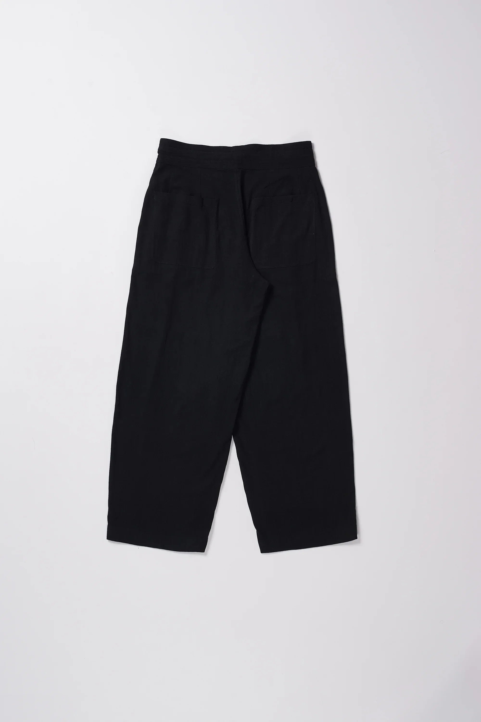 Back image of cotton trouser in black
