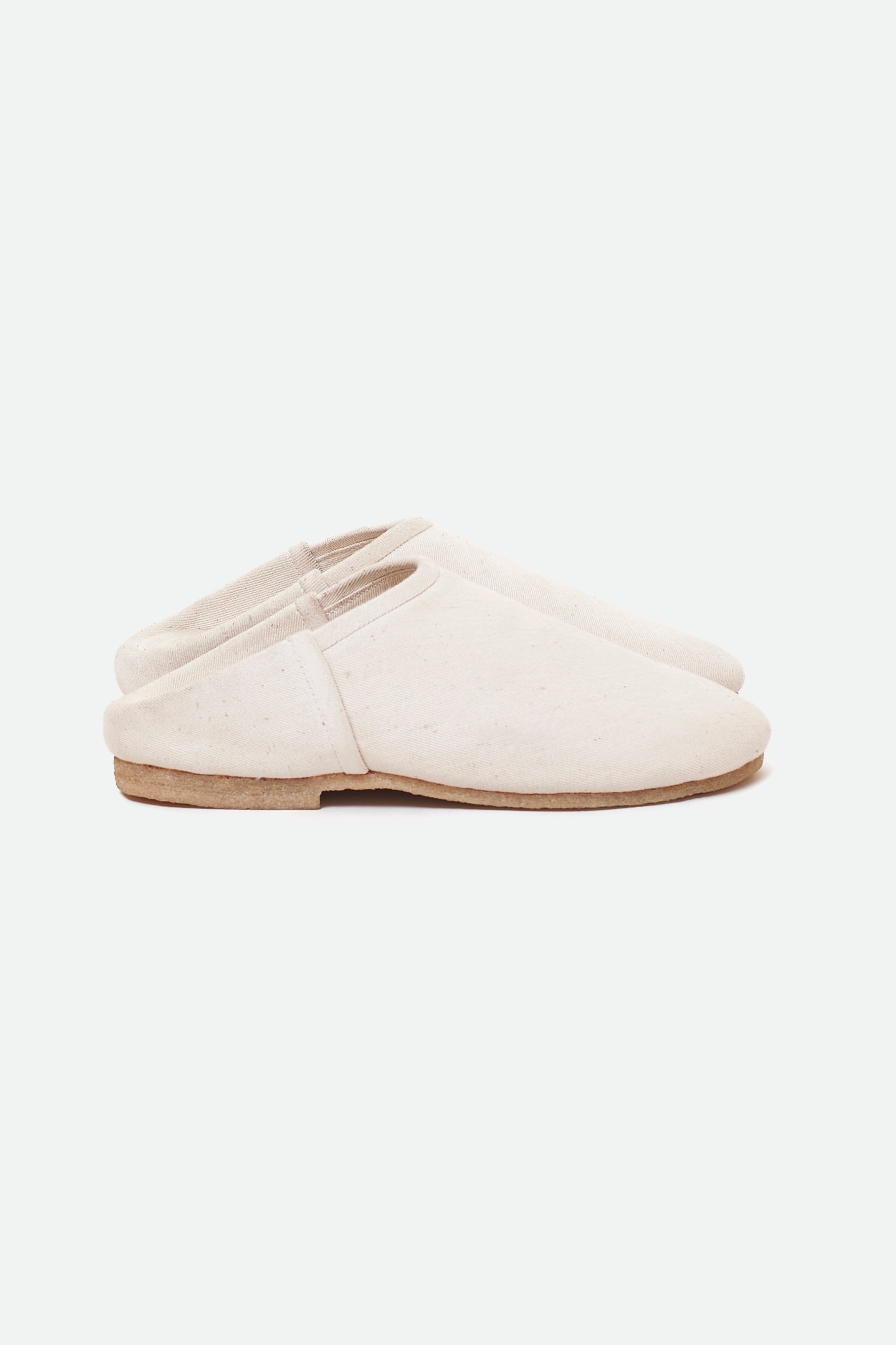 Off-white  slip on