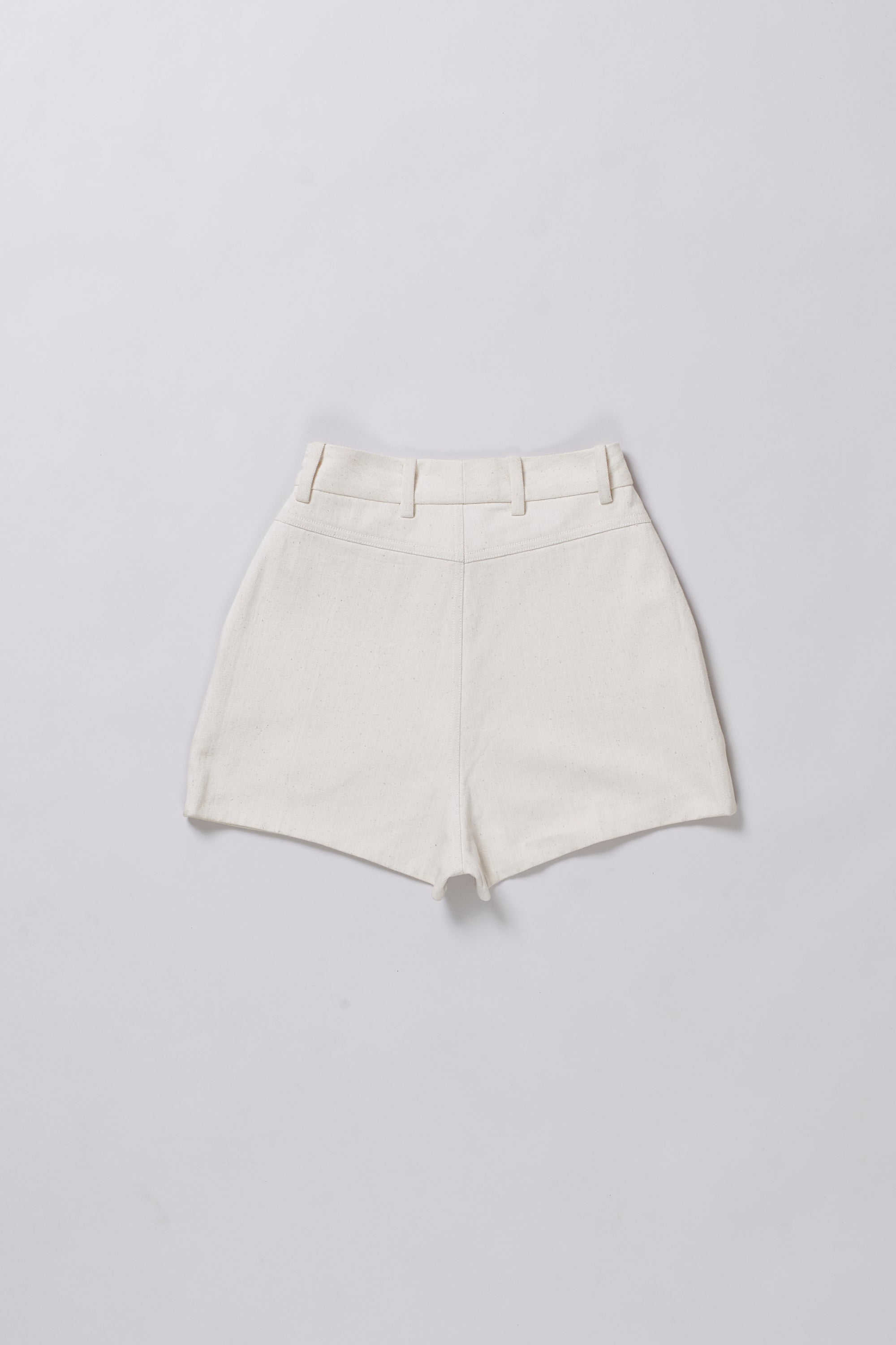 Back image of a ecru denim short