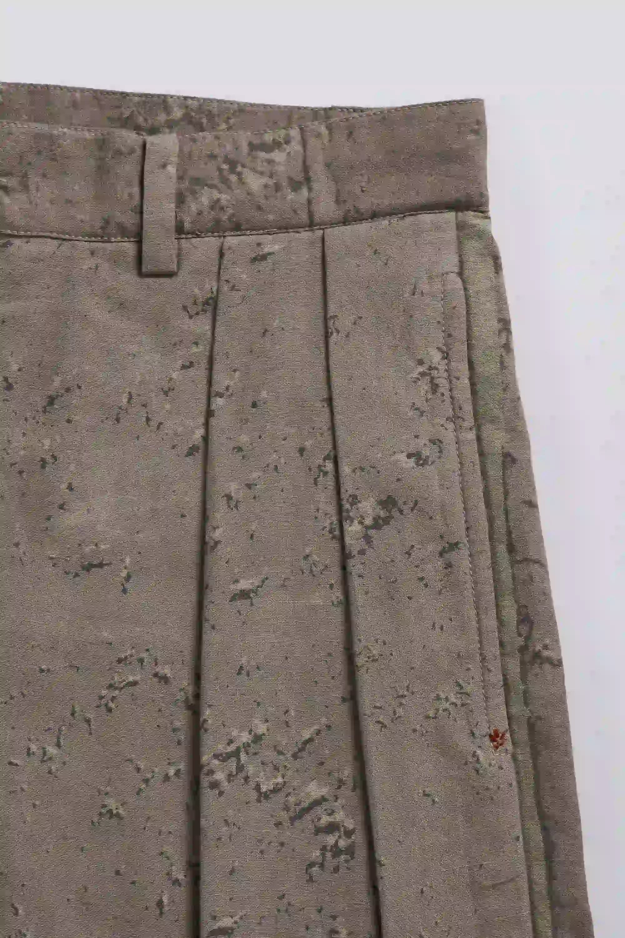 Fabric close-up with pocket and pehchan